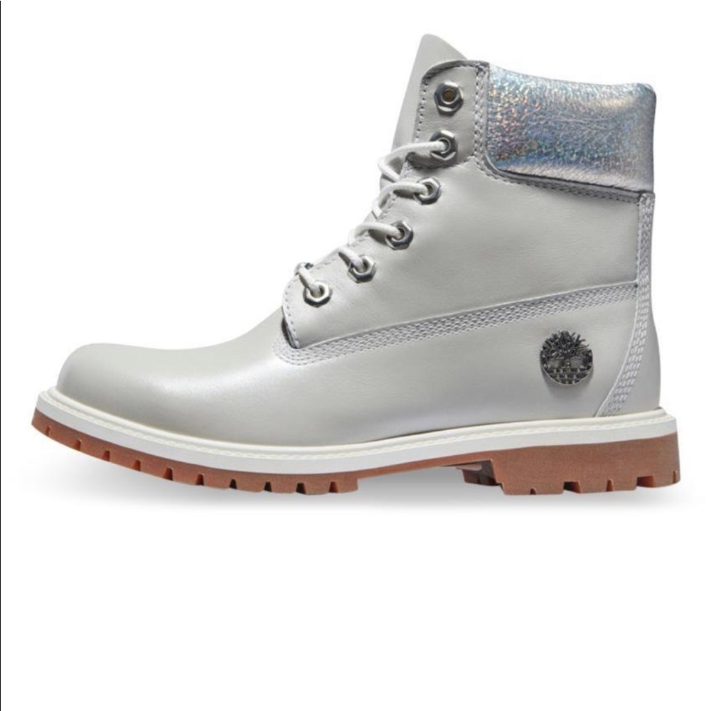 Timberland WOMEN'S HERITAGE 6-INCH WATERPROOF BOOT - Picture 3 of 6